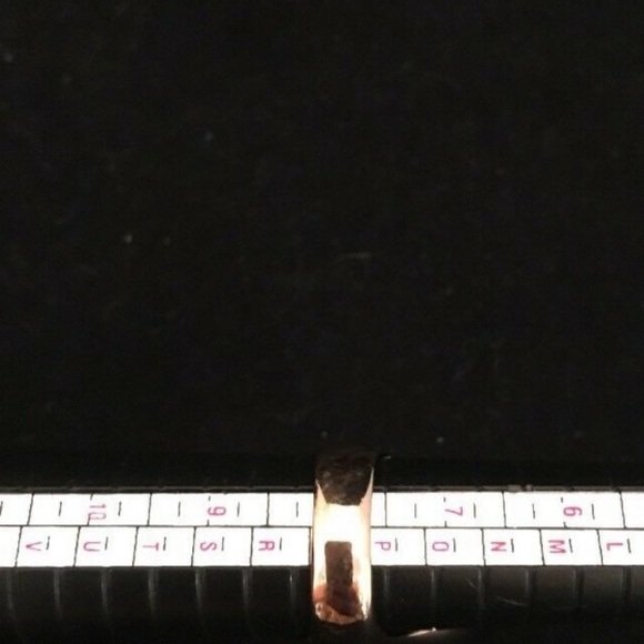 Honora Concave Mother of Pearl ring - Picture 5 of 6